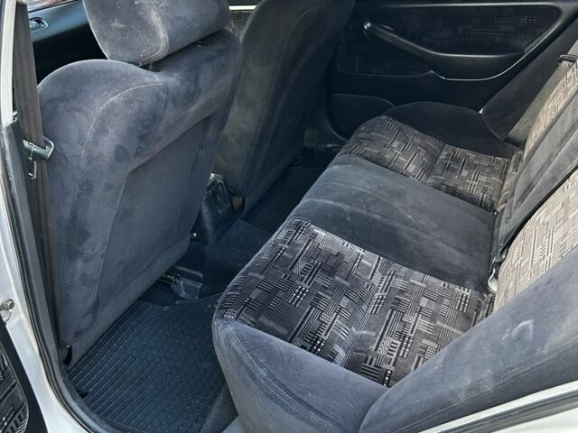 Серый Хонда Аккорд, объемом двигателя 2 л и пробегом 370 тыс. км за 3800 $, фото 13 на Automoto.ua