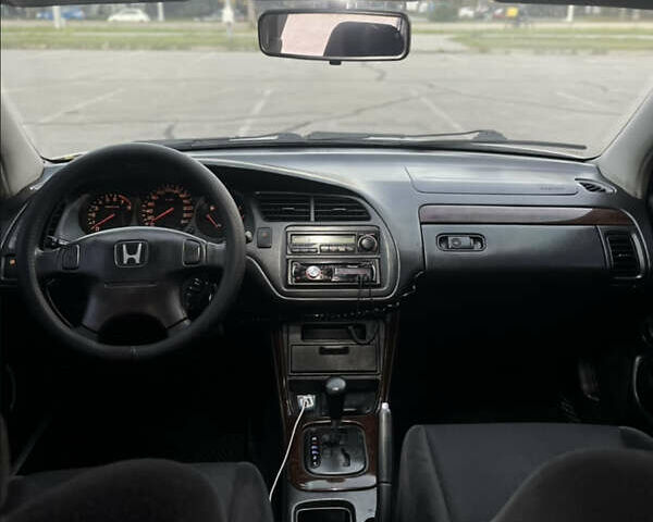 Серый Хонда Аккорд, объемом двигателя 2 л и пробегом 350 тыс. км за 4300 $, фото 20 на Automoto.ua