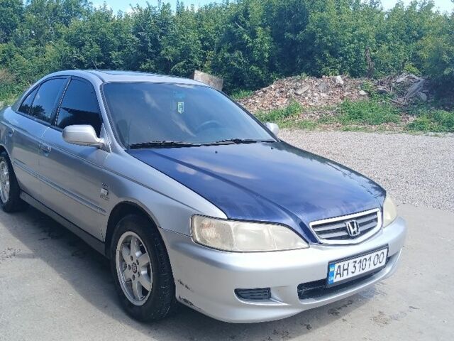 Серый Хонда Аккорд, объемом двигателя 2.3 л и пробегом 250 тыс. км за 2700 $, фото 2 на Automoto.ua