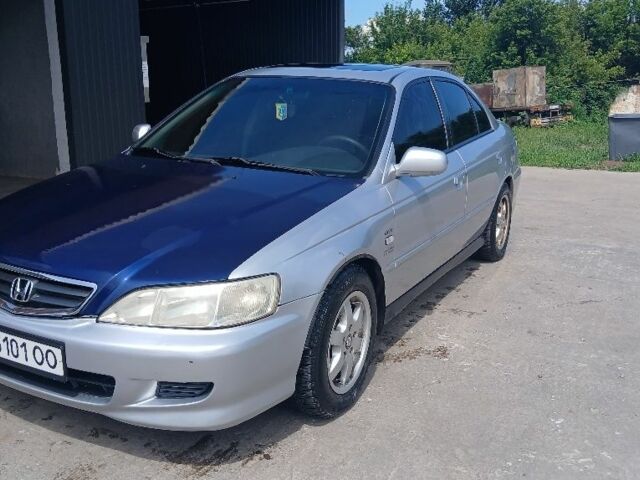 Серый Хонда Аккорд, объемом двигателя 2.3 л и пробегом 250 тыс. км за 2700 $, фото 1 на Automoto.ua