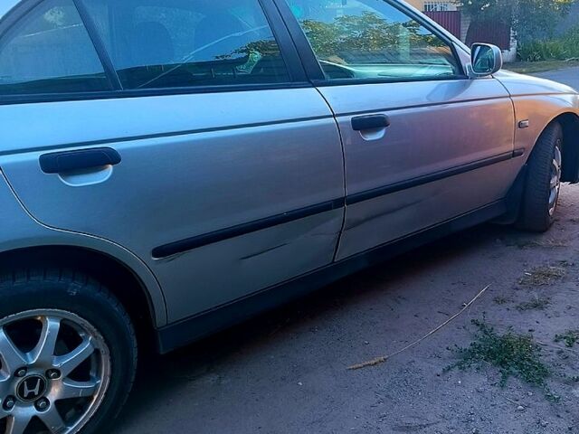 Серый Хонда Аккорд, объемом двигателя 1.9 л и пробегом 350 тыс. км за 2700 $, фото 5 на Automoto.ua