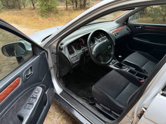 Серый Хонда Аккорд, объемом двигателя 1.9 л и пробегом 235 тыс. км за 2800 $, фото 8 на Automoto.ua