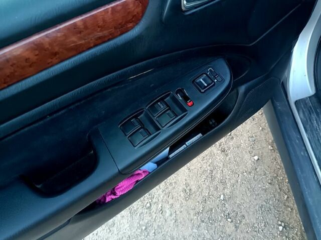 Серый Хонда Аккорд, объемом двигателя 1.9 л и пробегом 350 тыс. км за 2700 $, фото 10 на Automoto.ua