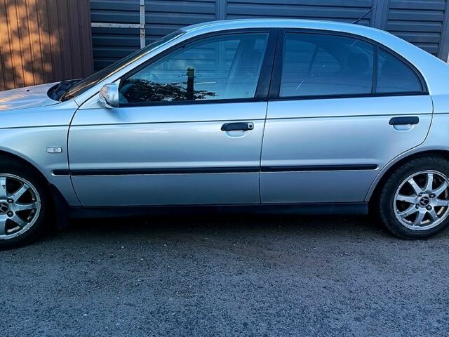 Серый Хонда Аккорд, объемом двигателя 1.9 л и пробегом 350 тыс. км за 2700 $, фото 4 на Automoto.ua