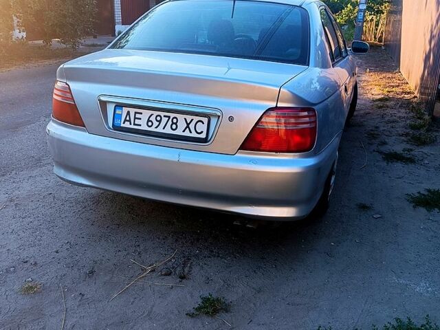 Серый Хонда Аккорд, объемом двигателя 1.9 л и пробегом 350 тыс. км за 2700 $, фото 2 на Automoto.ua