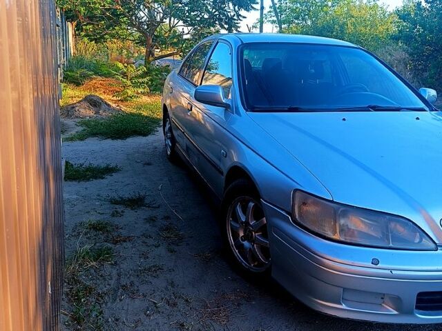 Серый Хонда Аккорд, объемом двигателя 1.9 л и пробегом 350 тыс. км за 2700 $, фото 6 на Automoto.ua