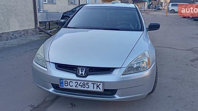 Сірий Хонда Аккорд, об'ємом двигуна 3 л та пробігом 225 тис. км за 4800 $, фото 1 на Automoto.ua