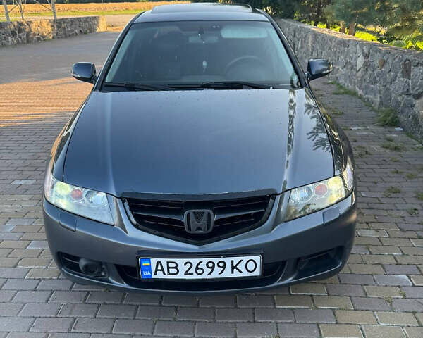 Серый Хонда Аккорд, объемом двигателя 2.2 л и пробегом 420 тыс. км за 5800 $, фото 5 на Automoto.ua
