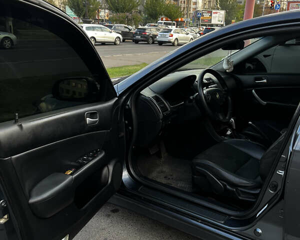 Сірий Хонда Аккорд, об'ємом двигуна 2 л та пробігом 250 тис. км за 6800 $, фото 12 на Automoto.ua