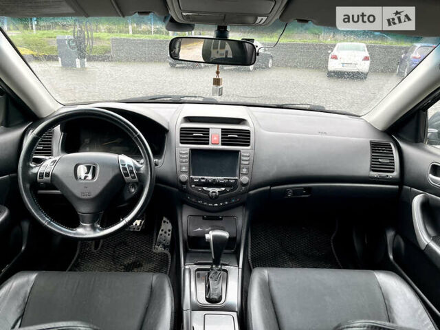 Серый Хонда Аккорд, объемом двигателя 2.4 л и пробегом 255 тыс. км за 6250 $, фото 13 на Automoto.ua