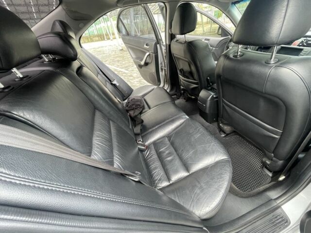 Серый Хонда Аккорд, объемом двигателя 2.4 л и пробегом 245 тыс. км за 5490 $, фото 8 на Automoto.ua