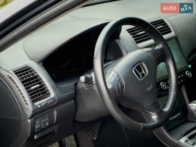 Серый Хонда Аккорд, объемом двигателя 2 л и пробегом 222 тыс. км за 6200 $, фото 16 на Automoto.ua