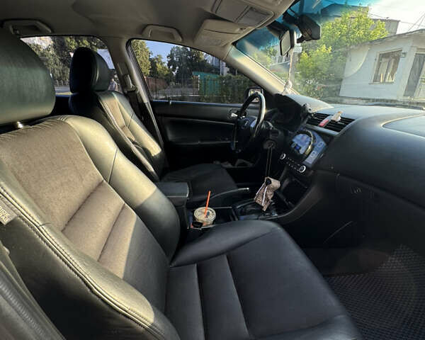 Серый Хонда Аккорд, объемом двигателя 2 л и пробегом 337 тыс. км за 7000 $, фото 9 на Automoto.ua