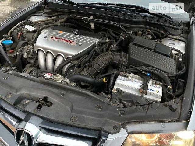 Серый Хонда Аккорд, объемом двигателя 2.4 л и пробегом 240 тыс. км за 7900 $, фото 7 на Automoto.ua