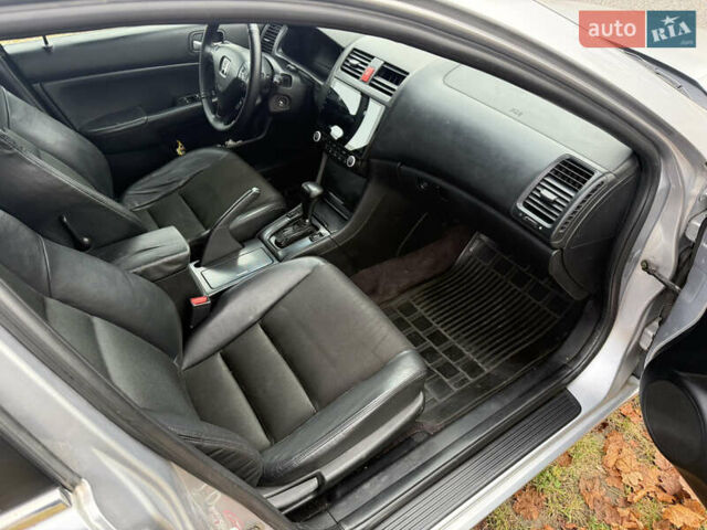 Серый Хонда Аккорд, объемом двигателя 2 л и пробегом 237 тыс. км за 4200 $, фото 19 на Automoto.ua