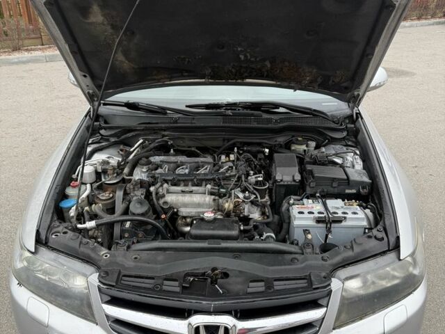 Серый Хонда Аккорд, объемом двигателя 2.2 л и пробегом 320 тыс. км за 4600 $, фото 13 на Automoto.ua