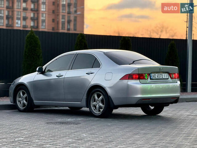 Серый Хонда Аккорд, объемом двигателя 2 л и пробегом 160 тыс. км за 5800 $, фото 4 на Automoto.ua