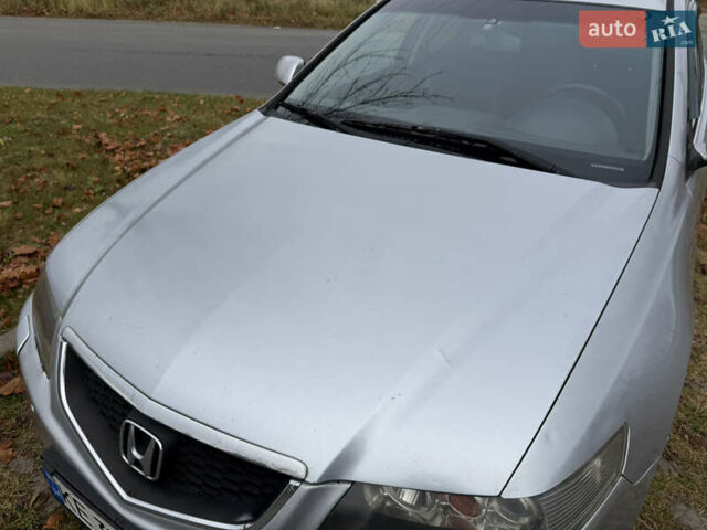 Серый Хонда Аккорд, объемом двигателя 2 л и пробегом 237 тыс. км за 4200 $, фото 6 на Automoto.ua