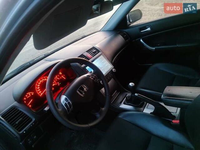 Серый Хонда Аккорд, объемом двигателя 2.2 л и пробегом 330 тыс. км за 4700 $, фото 10 на Automoto.ua