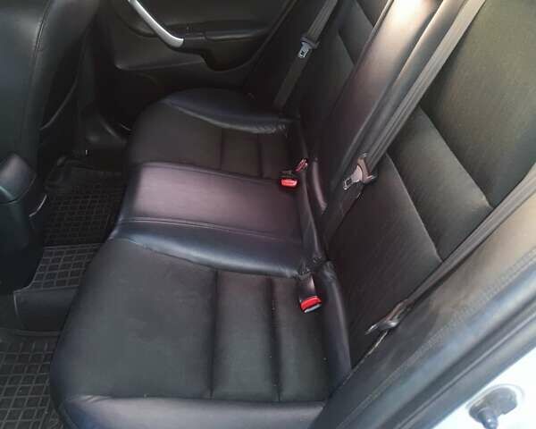 Серый Хонда Аккорд, объемом двигателя 2.2 л и пробегом 330 тыс. км за 4700 $, фото 11 на Automoto.ua