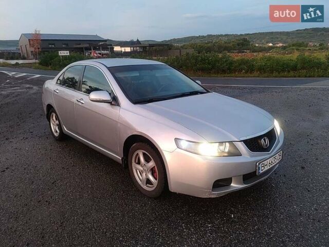 Серый Хонда Аккорд, объемом двигателя 2.2 л и пробегом 330 тыс. км за 4700 $, фото 2 на Automoto.ua