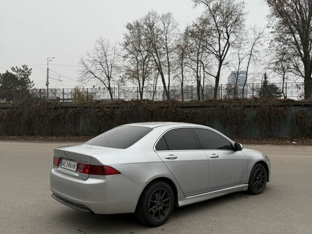 Серый Хонда Аккорд, объемом двигателя 2.2 л и пробегом 320 тыс. км за 4600 $, фото 4 на Automoto.ua