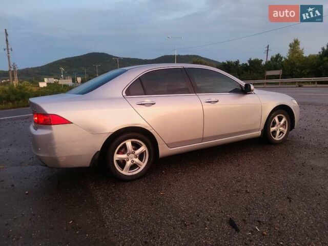 Серый Хонда Аккорд, объемом двигателя 2.2 л и пробегом 330 тыс. км за 4700 $, фото 1 на Automoto.ua