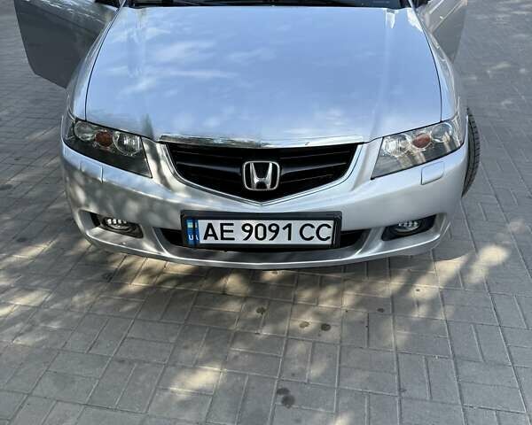 Сірий Хонда Аккорд, об'ємом двигуна 2.4 л та пробігом 280 тис. км за 8000 $, фото 6 на Automoto.ua