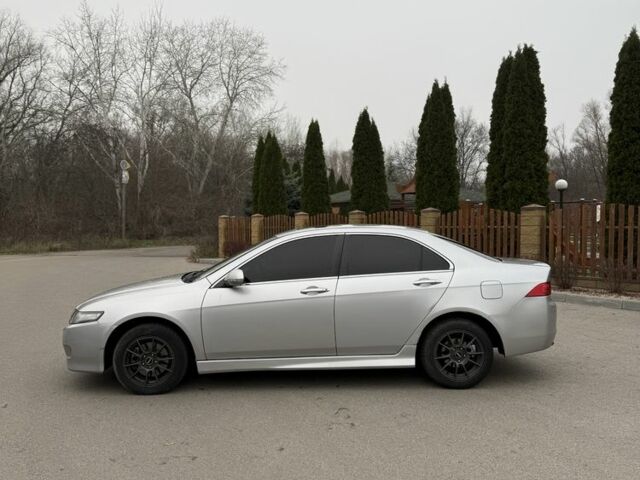 Серый Хонда Аккорд, объемом двигателя 2.2 л и пробегом 320 тыс. км за 4600 $, фото 1 на Automoto.ua