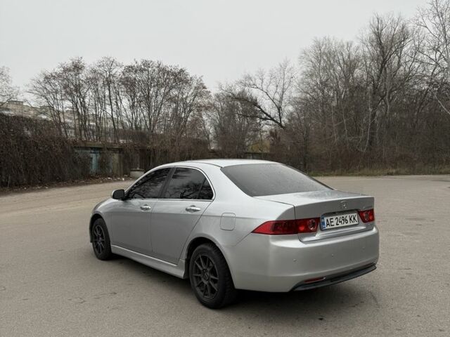 Серый Хонда Аккорд, объемом двигателя 2.2 л и пробегом 320 тыс. км за 4600 $, фото 2 на Automoto.ua