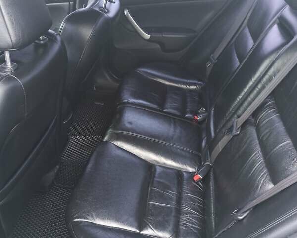 Серый Хонда Аккорд, объемом двигателя 2.35 л и пробегом 300 тыс. км за 6000 $, фото 2 на Automoto.ua