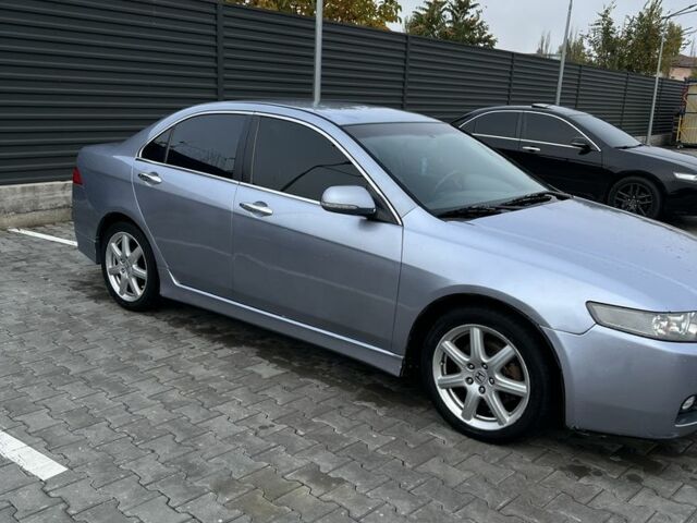 Серый Хонда Аккорд, объемом двигателя 2.4 л и пробегом 294 тыс. км за 5500 $, фото 4 на Automoto.ua