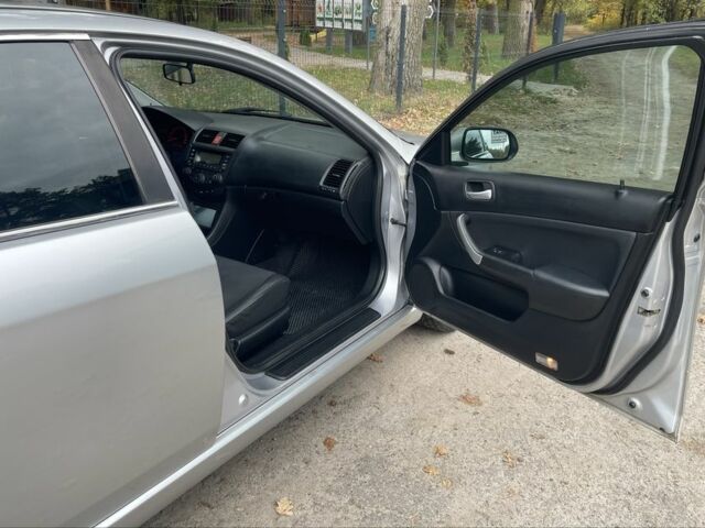 Сірий Хонда Аккорд, об'ємом двигуна 2 л та пробігом 319 тис. км за 5800 $, фото 6 на Automoto.ua