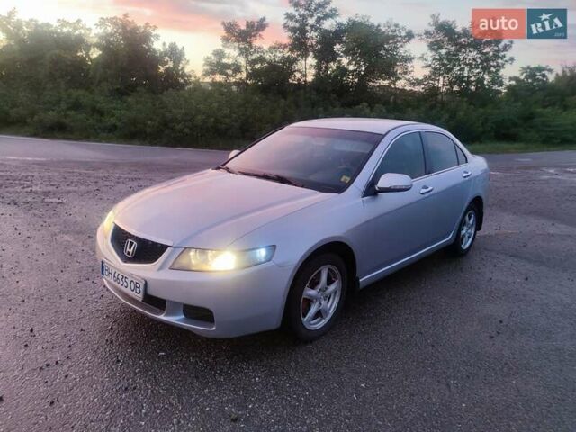 Серый Хонда Аккорд, объемом двигателя 2.2 л и пробегом 330 тыс. км за 4700 $, фото 5 на Automoto.ua