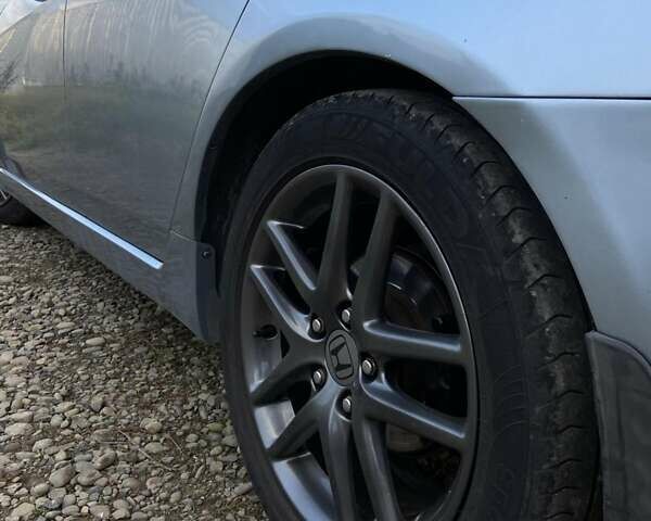 Серый Хонда Аккорд, объемом двигателя 2.4 л и пробегом 250 тыс. км за 5500 $, фото 1 на Automoto.ua