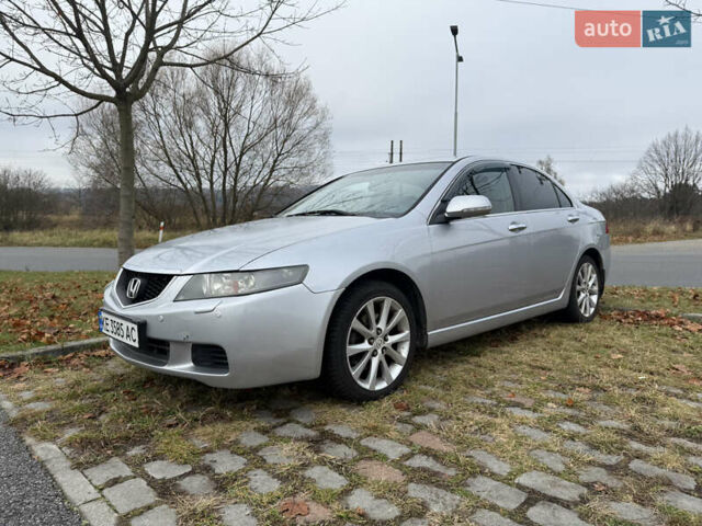 Серый Хонда Аккорд, объемом двигателя 2 л и пробегом 237 тыс. км за 4200 $, фото 2 на Automoto.ua