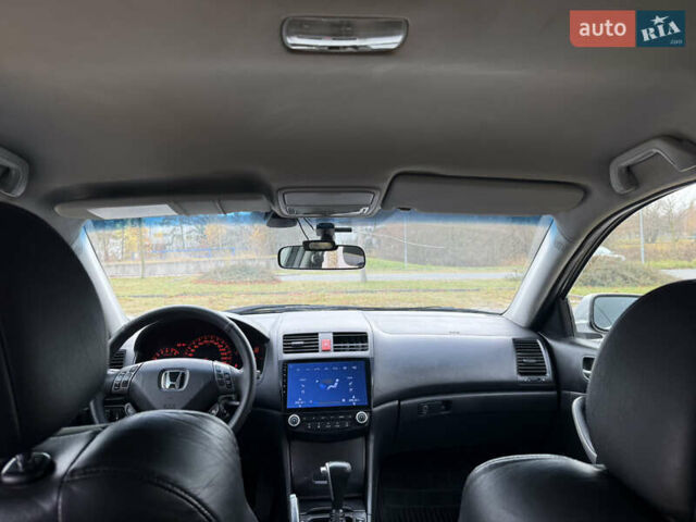 Серый Хонда Аккорд, объемом двигателя 2 л и пробегом 237 тыс. км за 4200 $, фото 14 на Automoto.ua