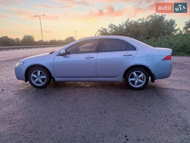 Серый Хонда Аккорд, объемом двигателя 2.2 л и пробегом 330 тыс. км за 4700 $, фото 6 на Automoto.ua