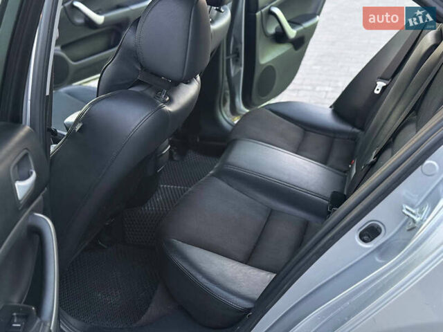 Серый Хонда Аккорд, объемом двигателя 2 л и пробегом 160 тыс. км за 5800 $, фото 10 на Automoto.ua