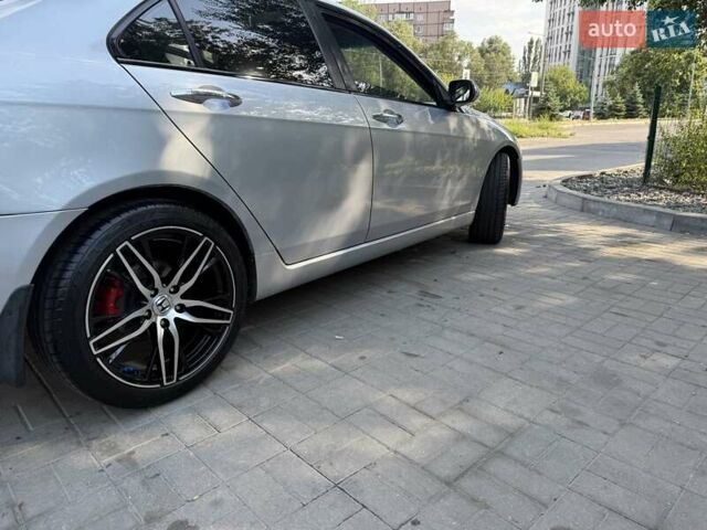 Сірий Хонда Аккорд, об'ємом двигуна 2.4 л та пробігом 280 тис. км за 8000 $, фото 7 на Automoto.ua