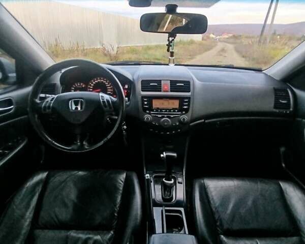 Серый Хонда Аккорд, объемом двигателя 2.4 л и пробегом 250 тыс. км за 5500 $, фото 17 на Automoto.ua