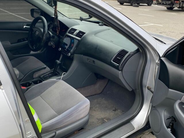 Сірий Хонда Аккорд, об'ємом двигуна 2.4 л та пробігом 320 тис. км за 4999 $, фото 5 на Automoto.ua