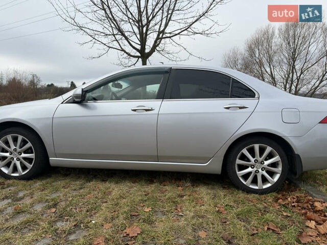 Серый Хонда Аккорд, объемом двигателя 2 л и пробегом 237 тыс. км за 4200 $, фото 5 на Automoto.ua