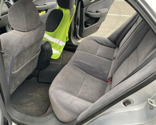 Сірий Хонда Аккорд, об'ємом двигуна 2.4 л та пробігом 322 тис. км за 4999 $, фото 4 на Automoto.ua