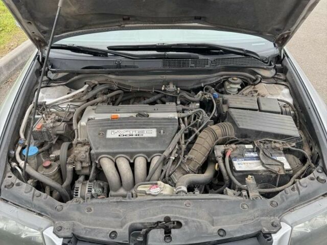 Серый Хонда Аккорд, объемом двигателя 2 л и пробегом 255 тыс. км за 6500 $, фото 4 на Automoto.ua