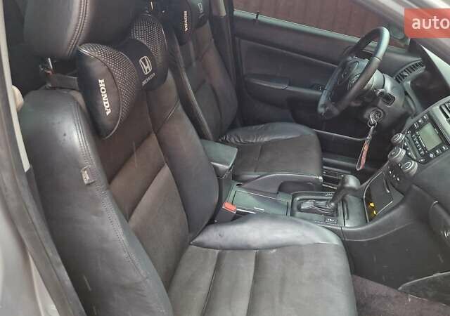 Серый Хонда Аккорд, объемом двигателя 2 л и пробегом 273 тыс. км за 5700 $, фото 4 на Automoto.ua