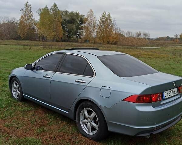 Серый Хонда Аккорд, объемом двигателя 2.35 л и пробегом 300 тыс. км за 6000 $, фото 6 на Automoto.ua