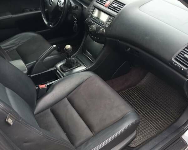 Серый Хонда Аккорд, объемом двигателя 2.2 л и пробегом 284 тыс. км за 4000 $, фото 4 на Automoto.ua