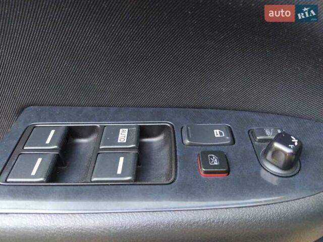 Серый Хонда Аккорд, объемом двигателя 2.35 л и пробегом 254 тыс. км за 6200 $, фото 5 на Automoto.ua