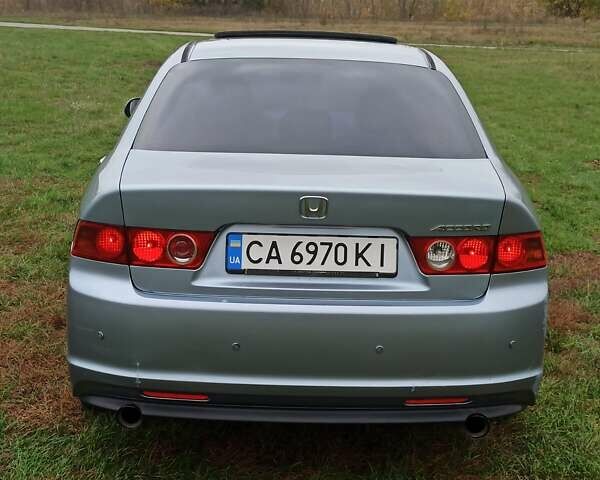 Серый Хонда Аккорд, объемом двигателя 2.35 л и пробегом 300 тыс. км за 6000 $, фото 9 на Automoto.ua